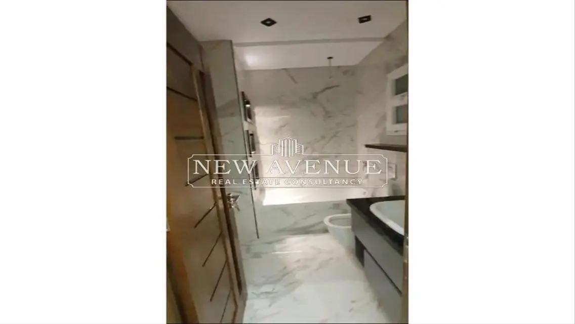 Apartment prime location luxury in el andalus