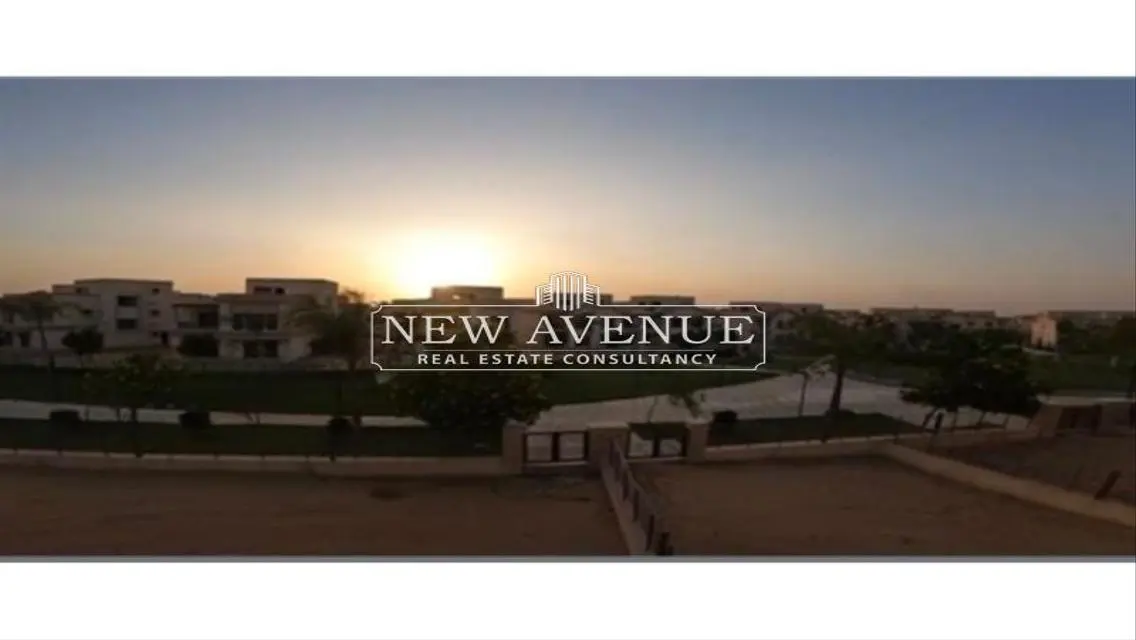 Delivered townhouse corner prime location in madinaty