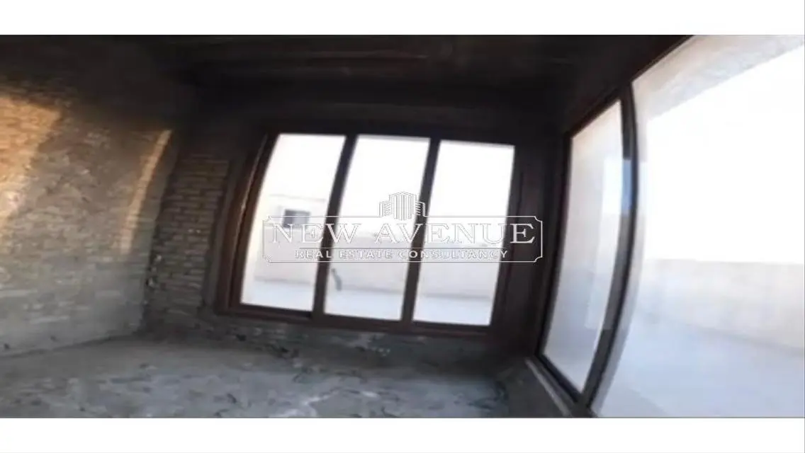 Delivered townhouse corner prime location in madinaty
