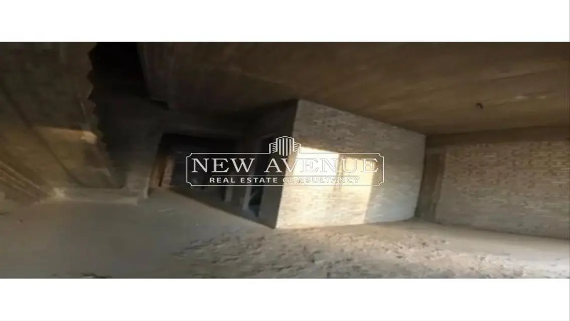 Delivered townhouse corner prime location in madinaty