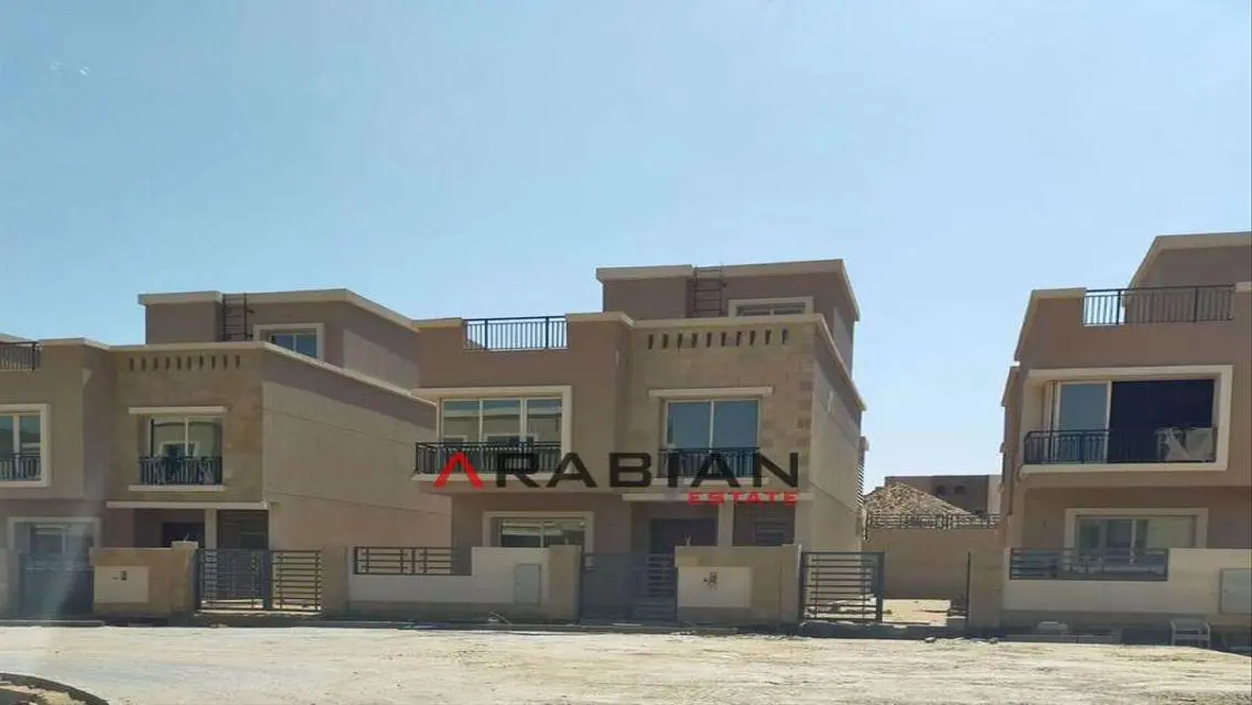 فيلا بمقدم 5% وقسط 8سنين فى سراي برايم لوكشن
