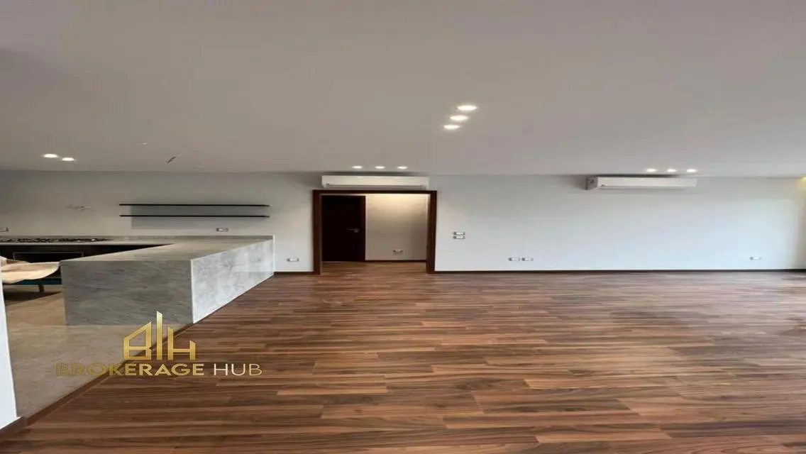 Luxury Apartment with Stunning View for Sale