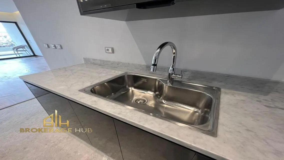 Luxury Apartment with Stunning View for Sale