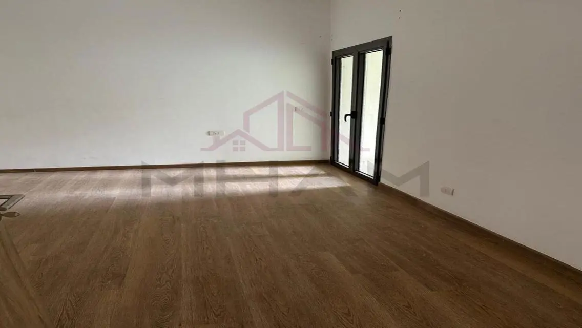 Apartment for rent+kitchen and air conditioners