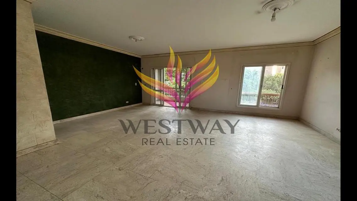 Beverly Hills, Phase 1,  First Floor