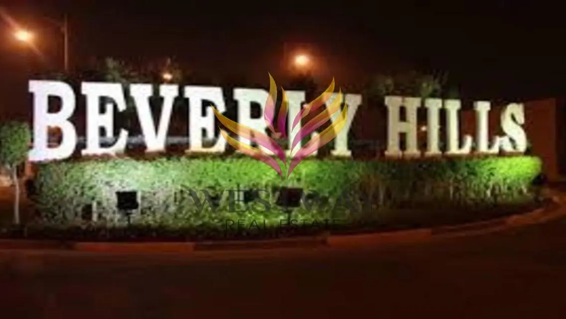 Beverly Hills, Phase 1,  First Floor