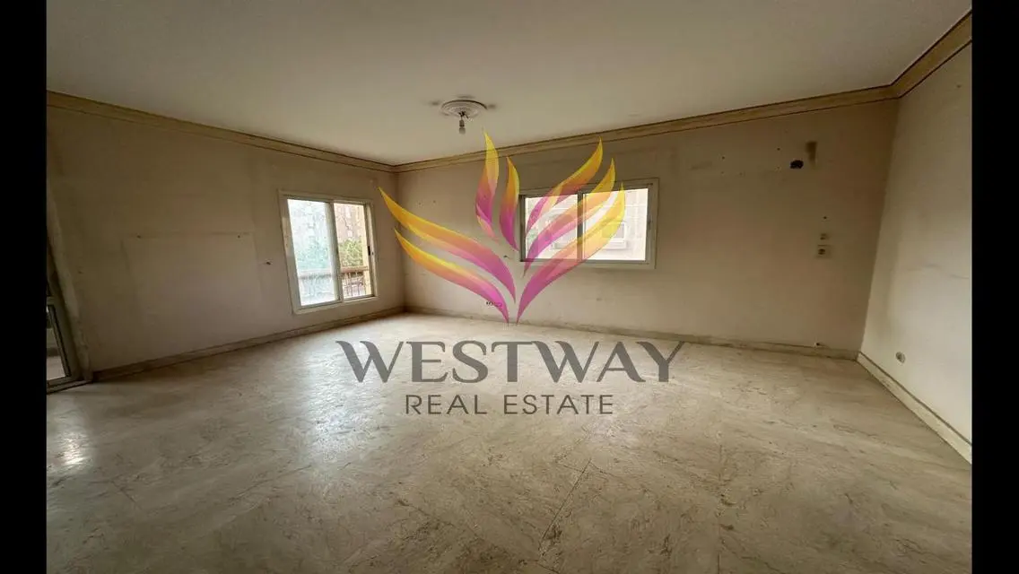 Beverly Hills, Phase 1,  First Floor