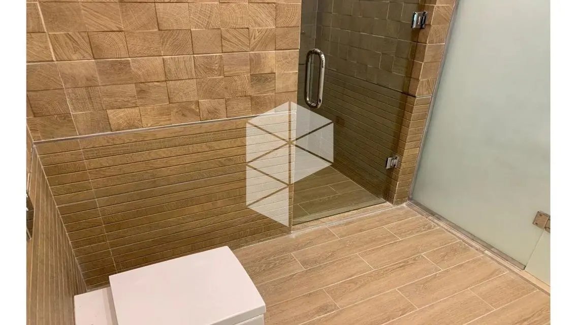 شقة فاخرة مع جميع الم amenities في Fifth Square
