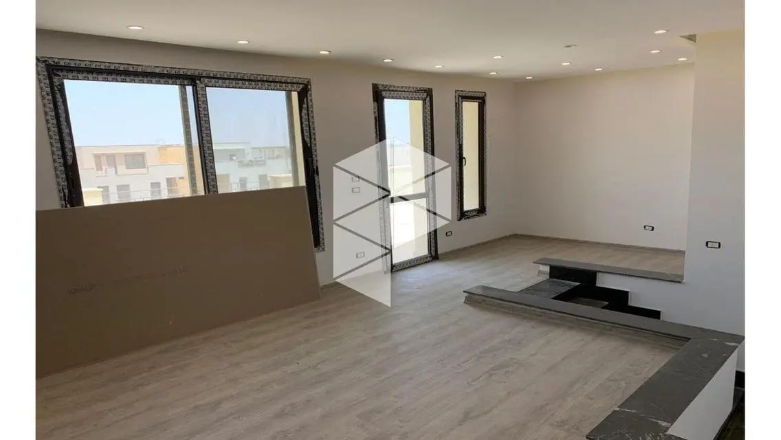 شقة فاخرة مع جميع الم amenities في Fifth Square