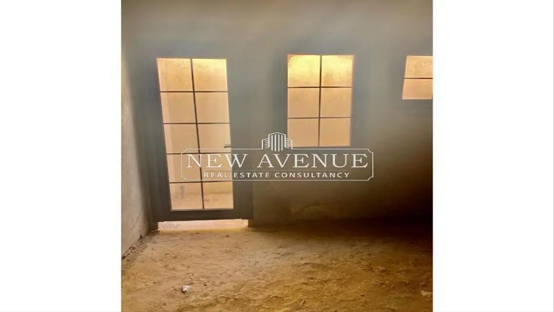 Standalone ready to move prime location in hyde park