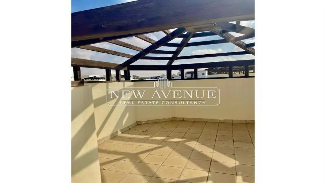 Standalone ready to move prime location in hyde park