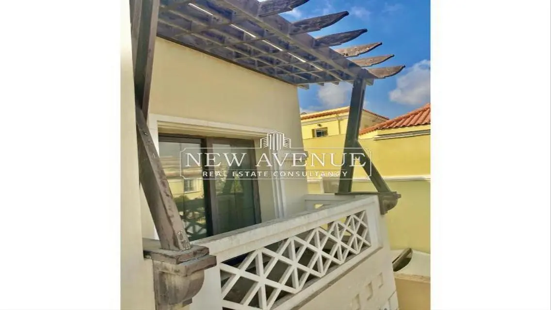 Standalone ready to move prime location in hyde park