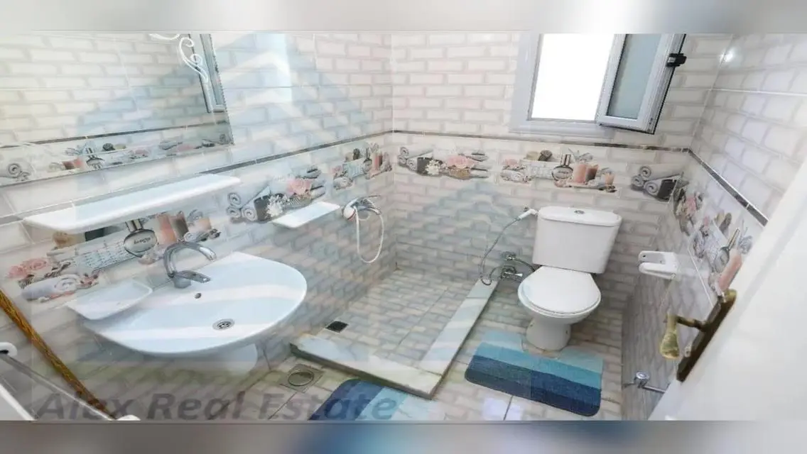 شقق مفروشة للايجار في سبورتنج على البحر