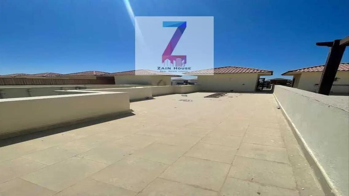 Villa directly on the sea