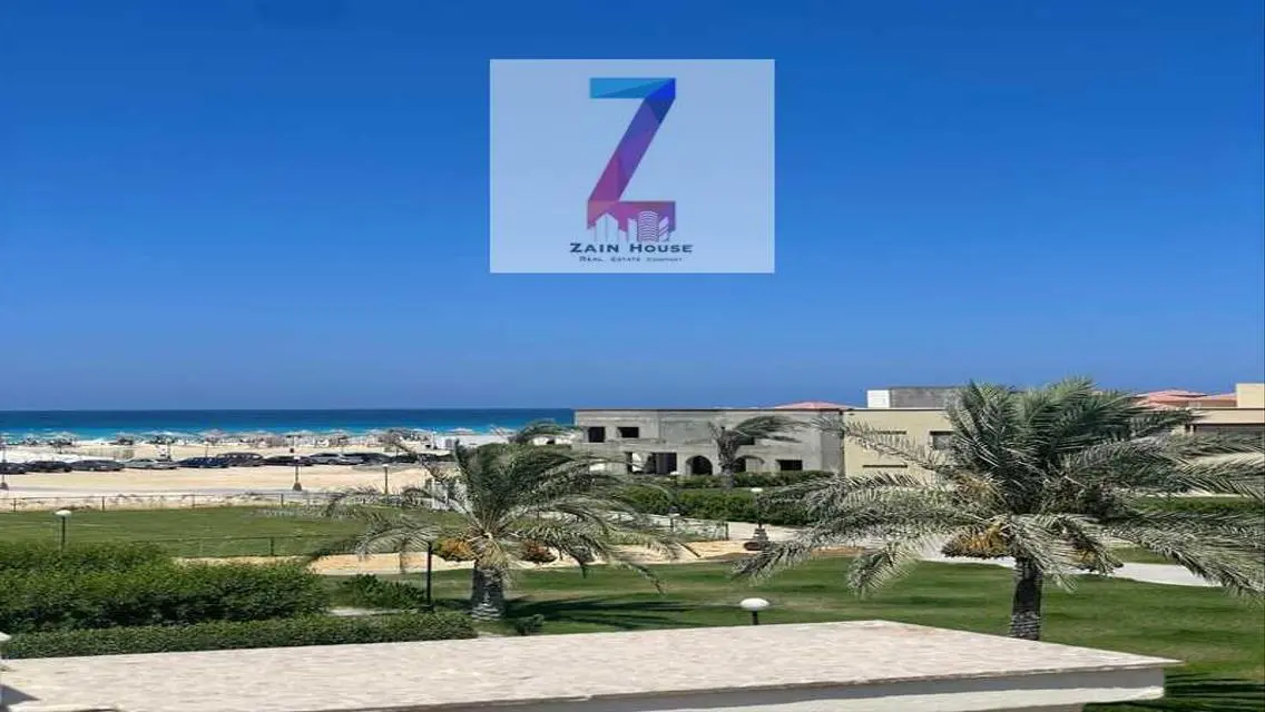 Villa directly on the sea