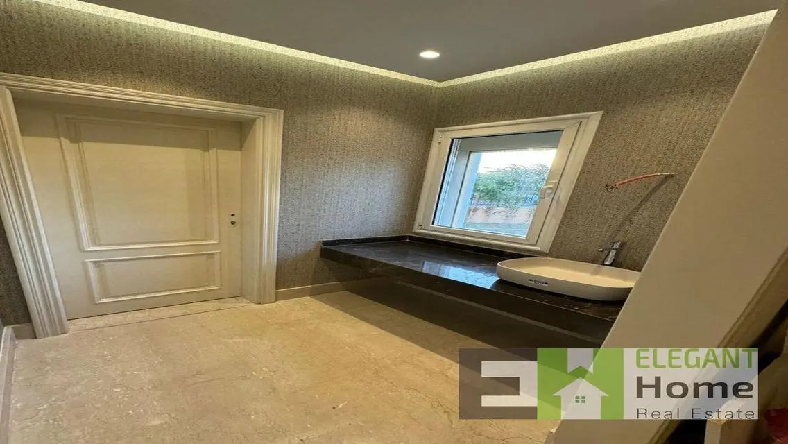 Elegant villa amazing view for rent at Mivida