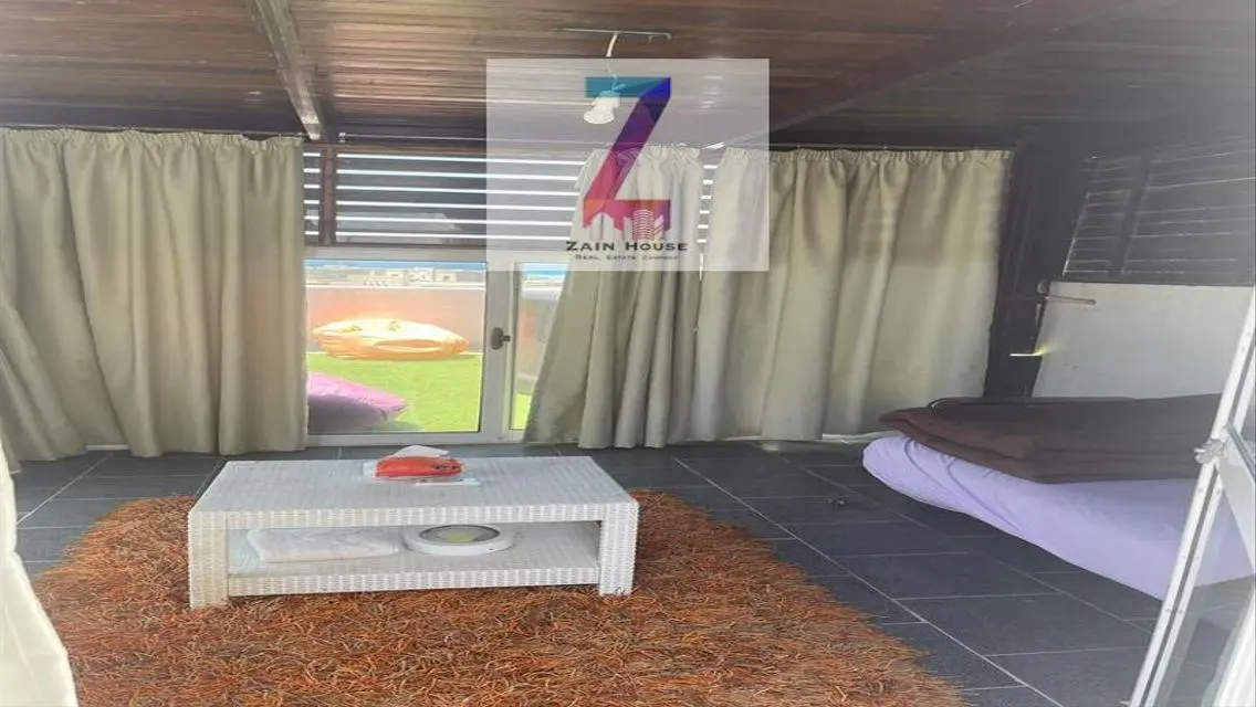 For sale a penthouse with a full view of the sea
