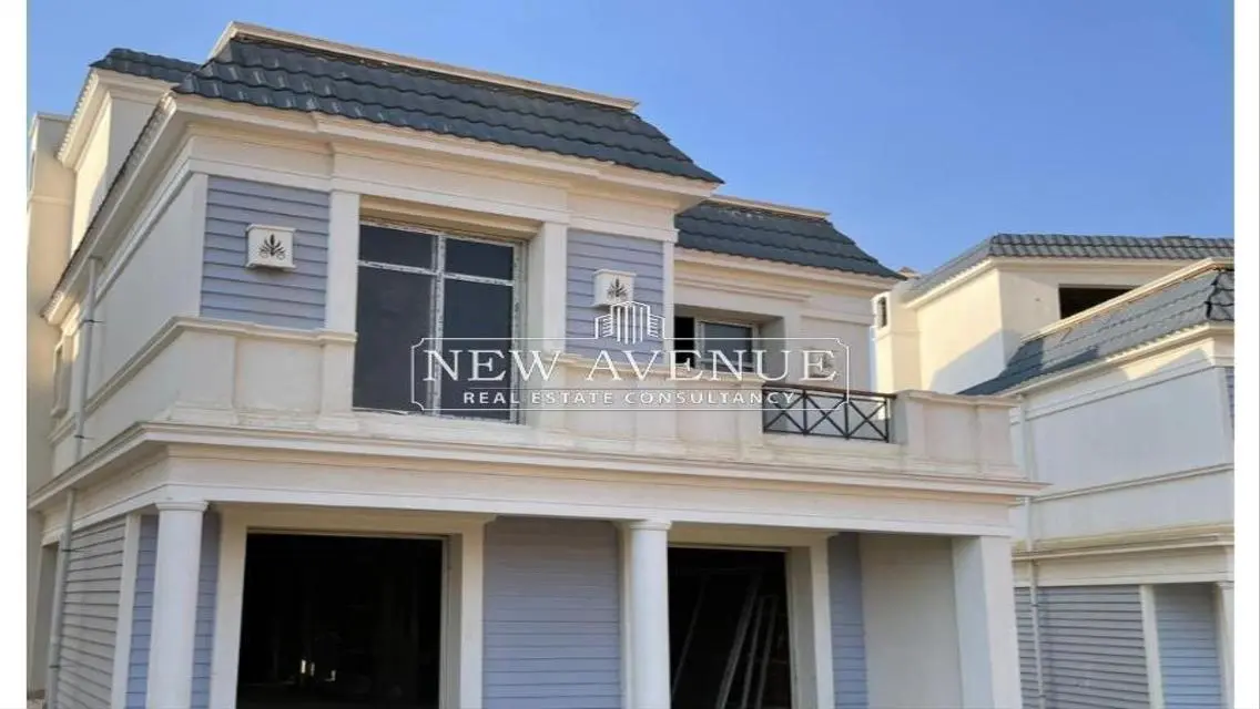Luxury 3-Bedroom Apartment with Private Garden