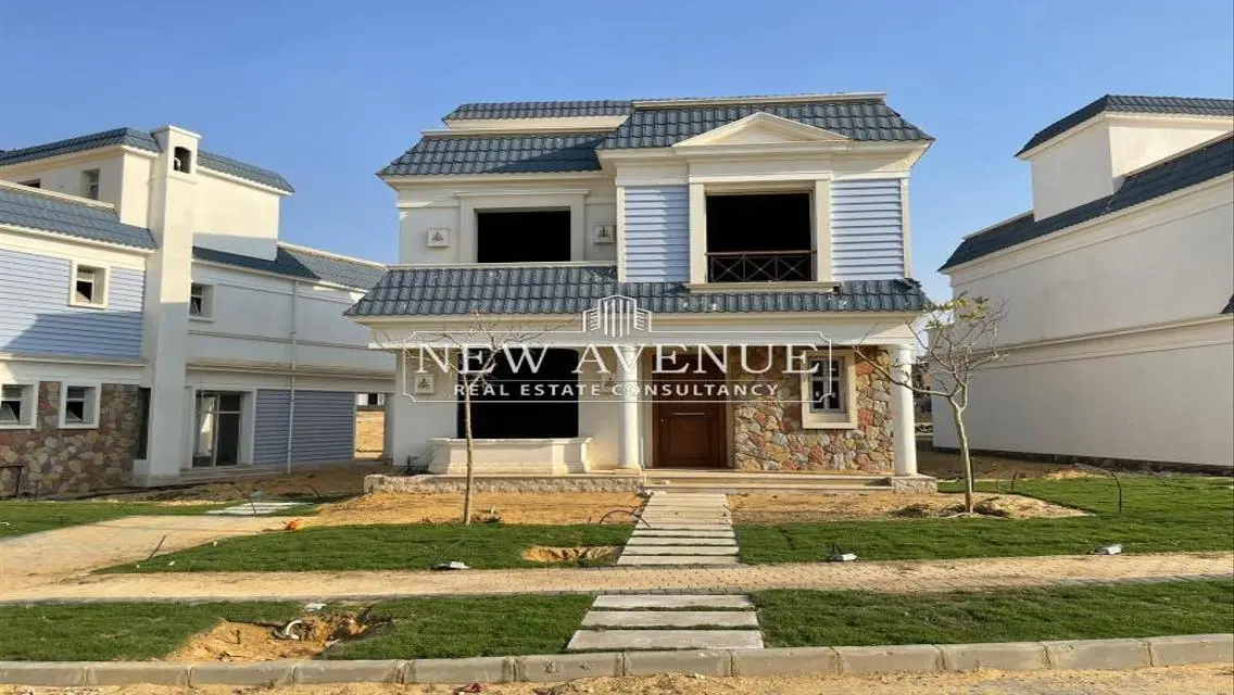 Luxury 3-Bedroom Apartment with Private Garden