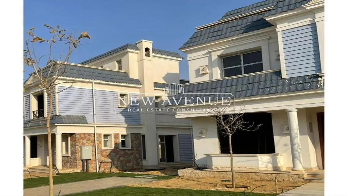 Luxury 3-Bedroom Apartment with Private Garden