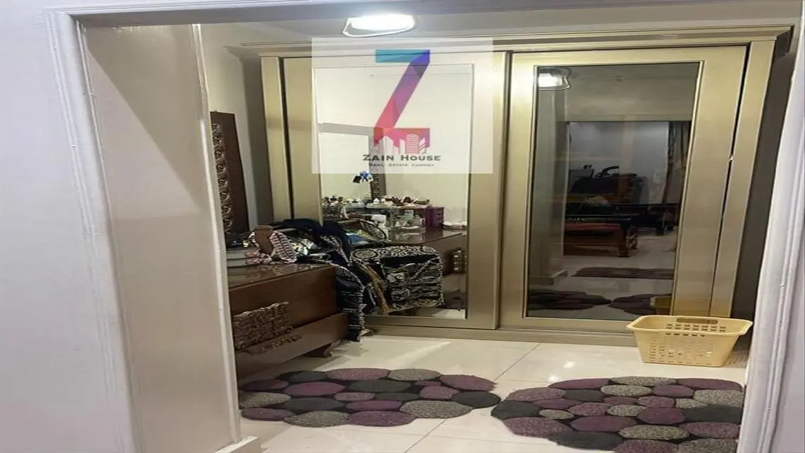شقة ارضي بجاردن متاحة للبيع في البنفسج 2
