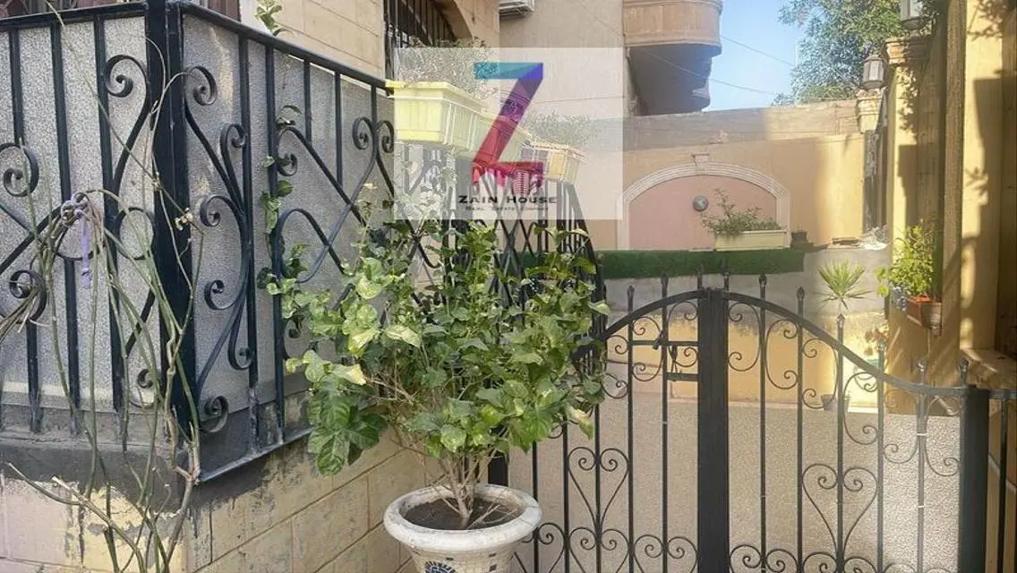 شقة ارضي بجاردن متاحة للبيع في البنفسج 2