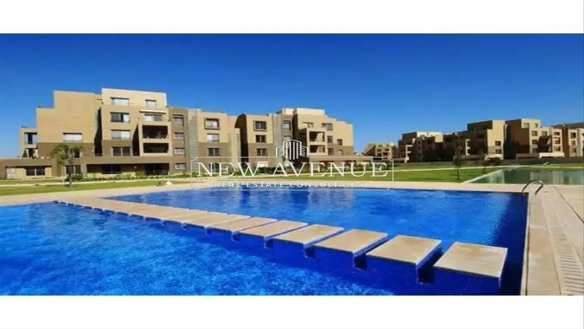 Fully finished apartment prime location in palm parks