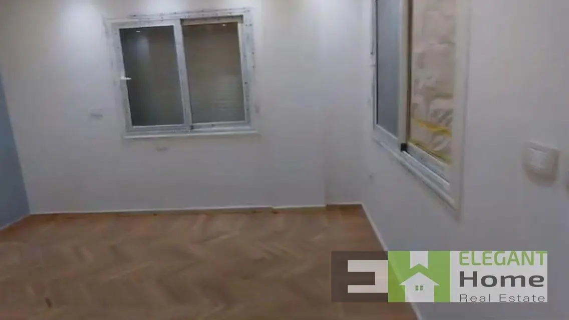 Apartment lake view for rent at the squre
