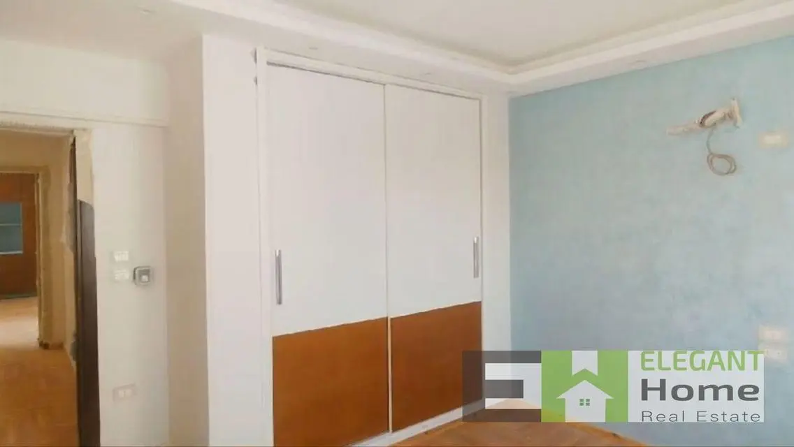 Apartment lake view for rent at the squre