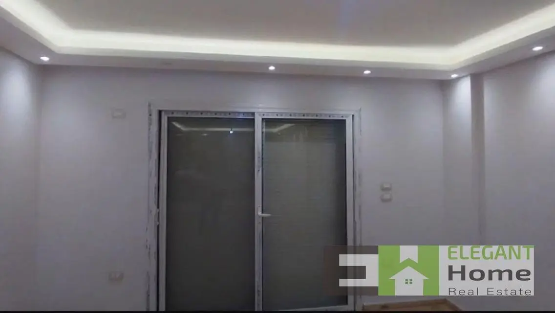 Apartment lake view for rent at the squre