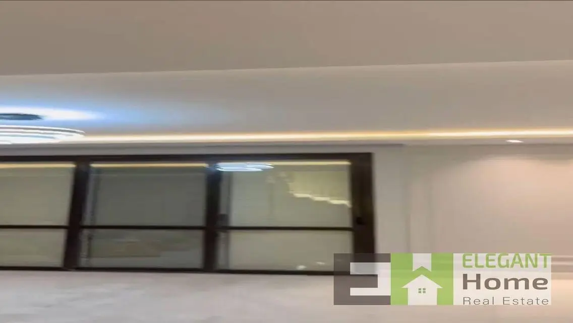 Luxury Duplex with garden for rent in Eastown