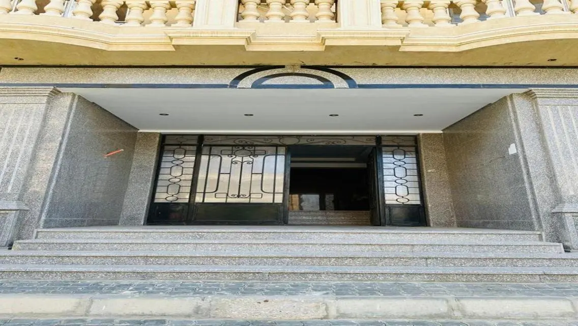 The apartment, which is 115 sqm, is ready for imme