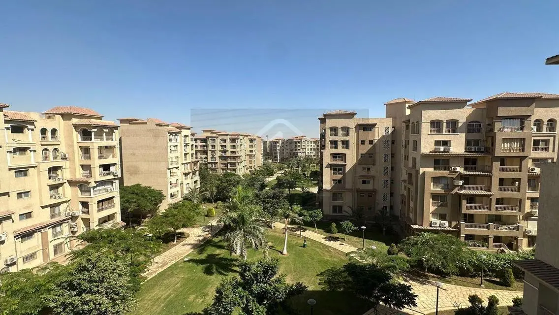 شقة للبيع في منطقة ب2 مع إطلالة رائعة