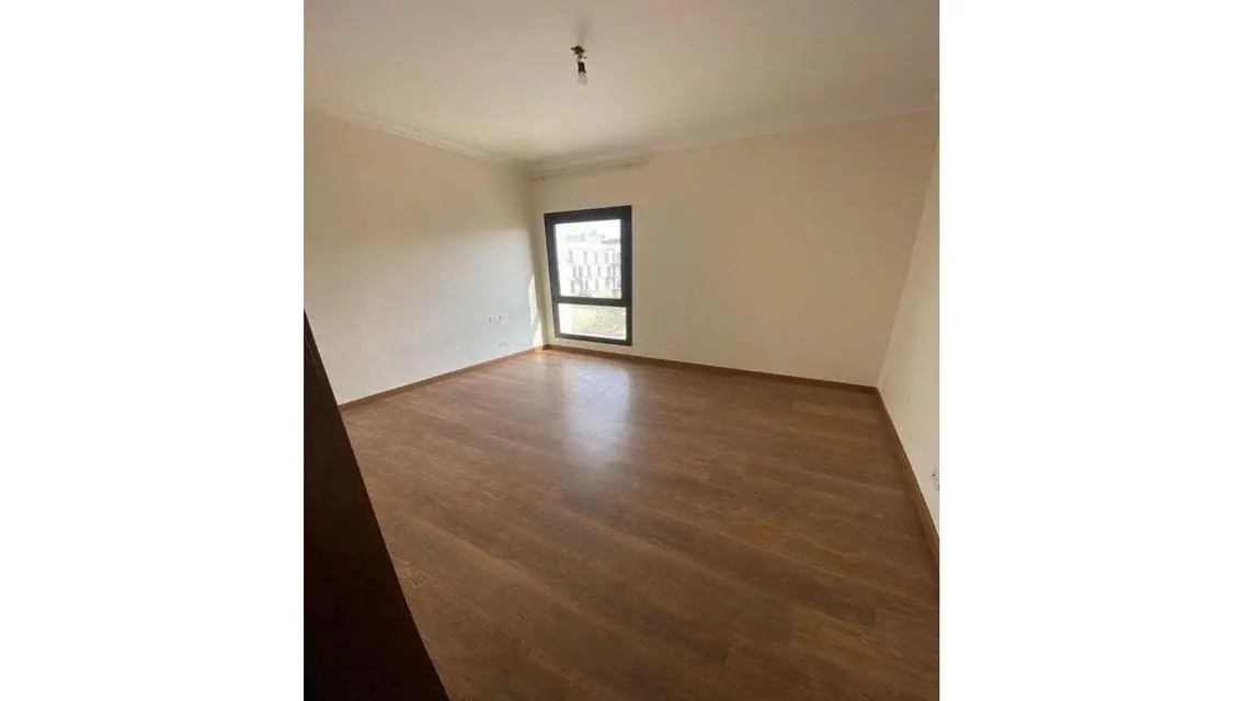 أقل سعر إيجار ف كورت يارد سوديك بيڤرلي هيلز