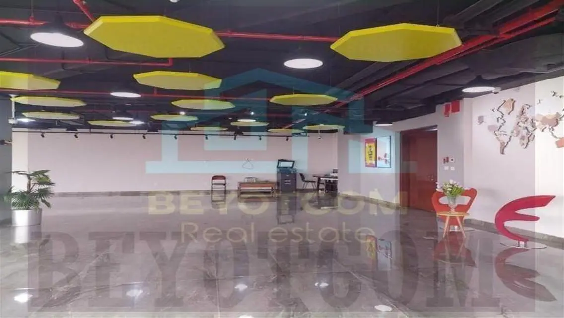 office for sale in El polgoon Sodic fully equipped