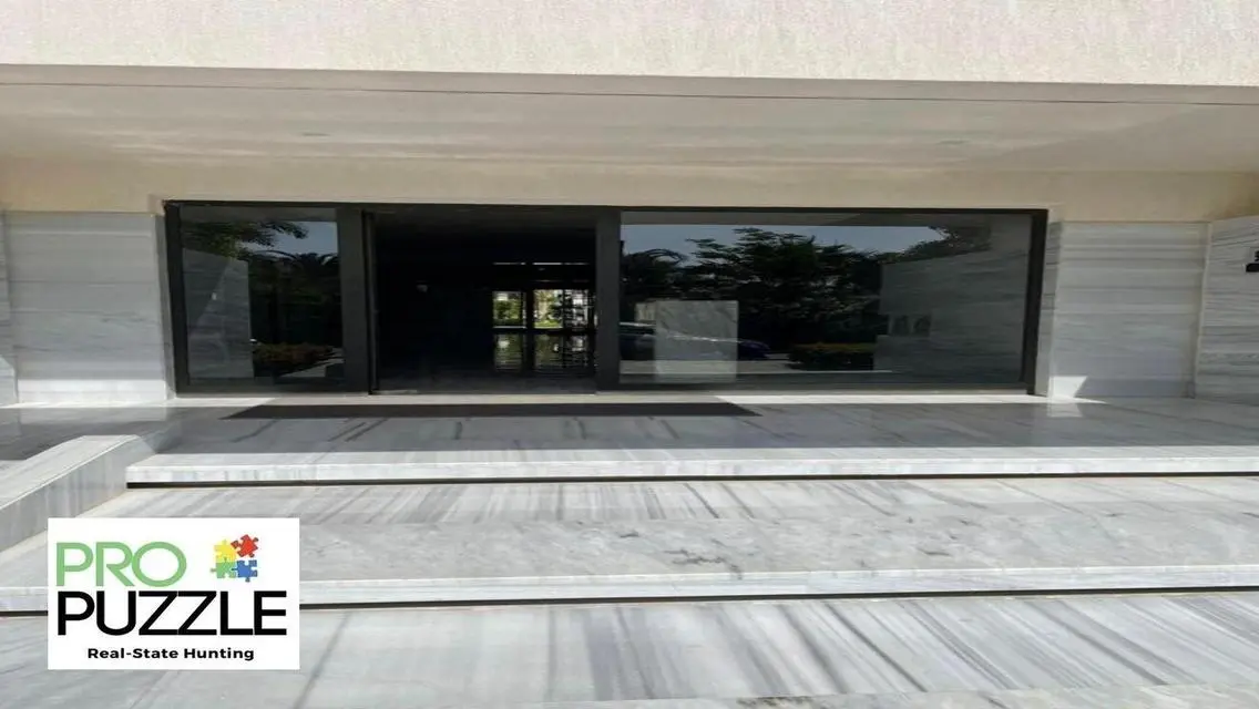 شقة للإيجار في كومباوند ليك فيو Residence