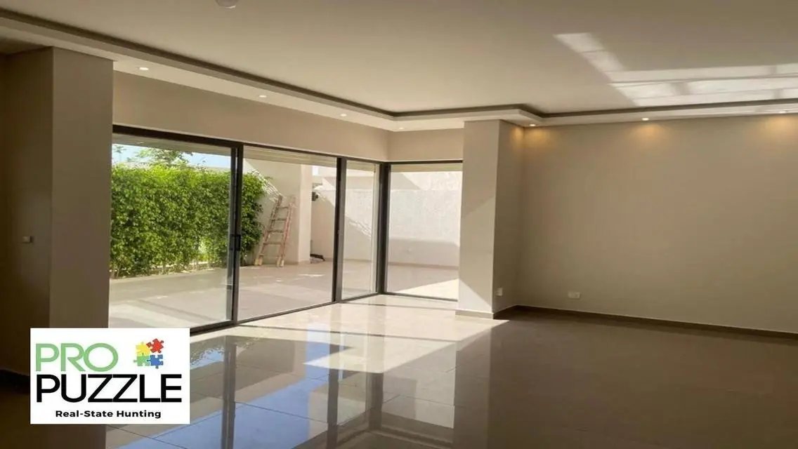 شقة للإيجار في كومباوند ليك فيو Residence