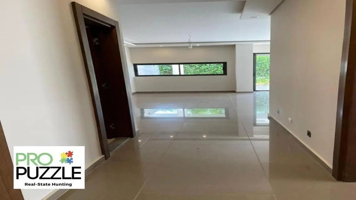 شقة للإيجار في كومباوند ليك فيو Residence