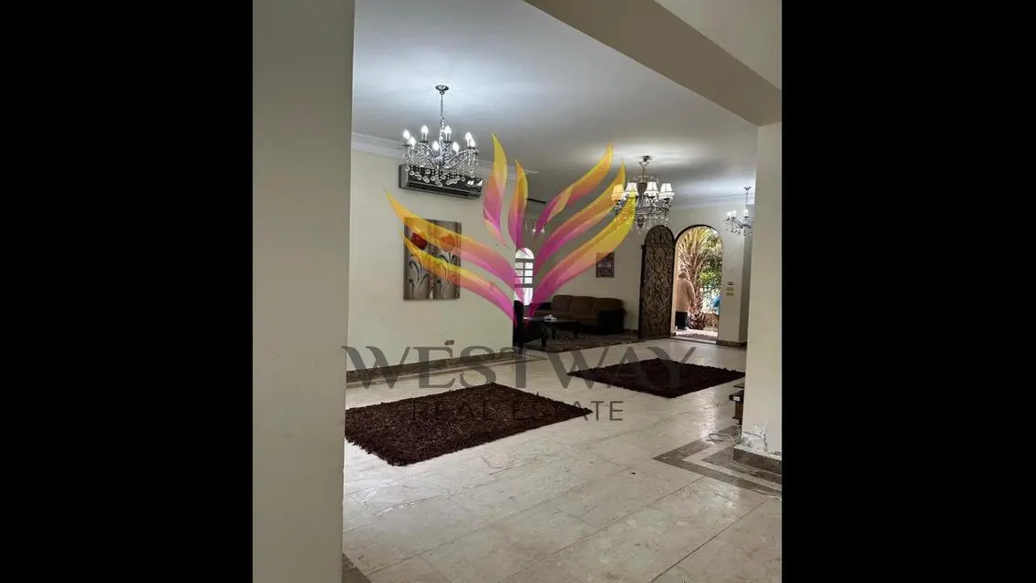 فيلا مستقلة للبيع في بيفرلي هيلز