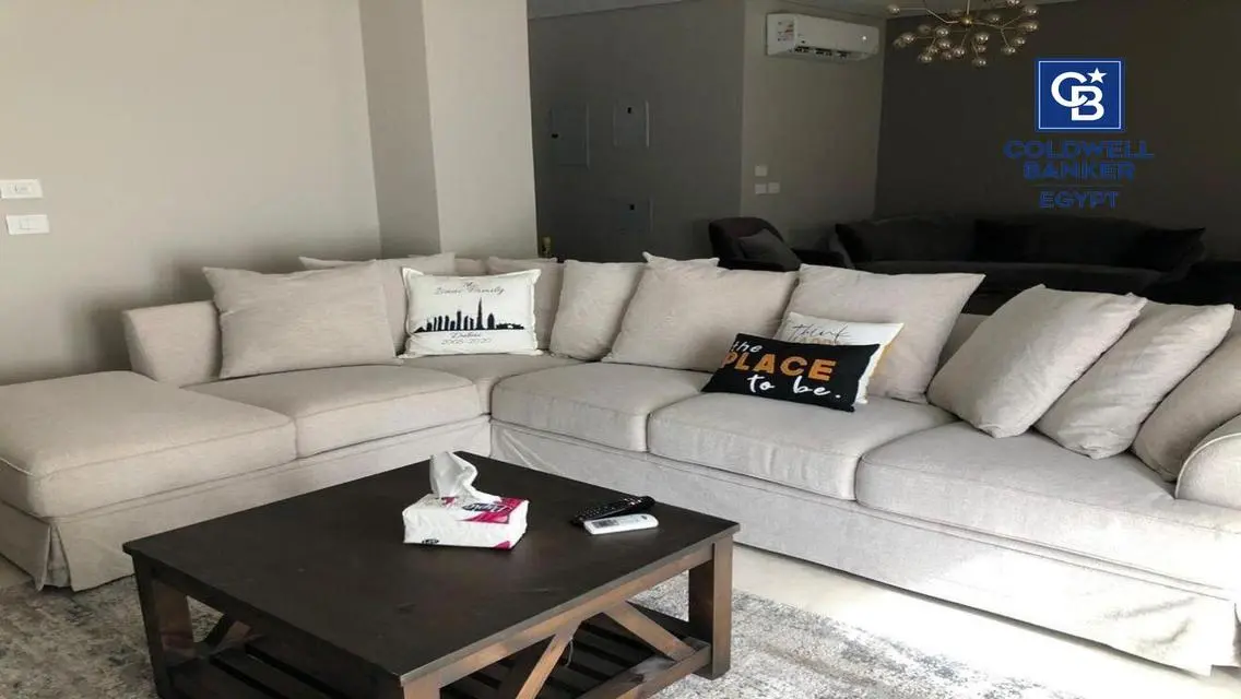 Luxury Apartment on 90 Avenue