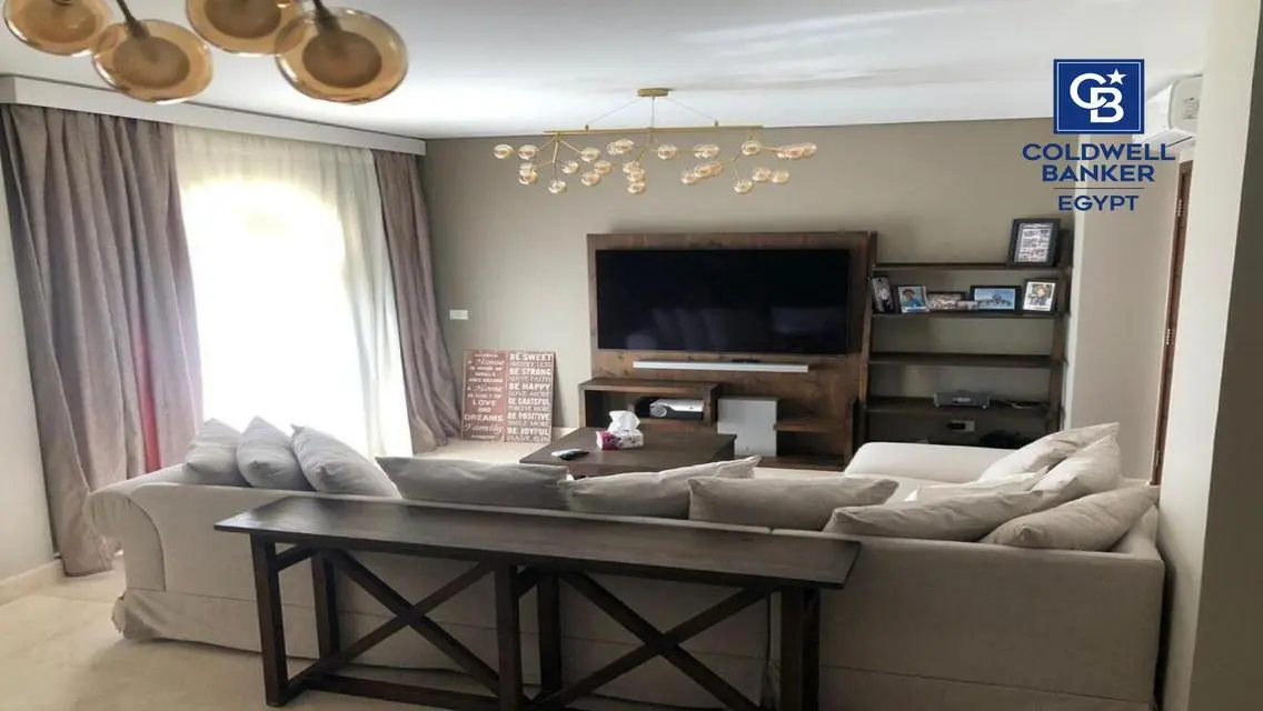 Luxury Apartment on 90 Avenue