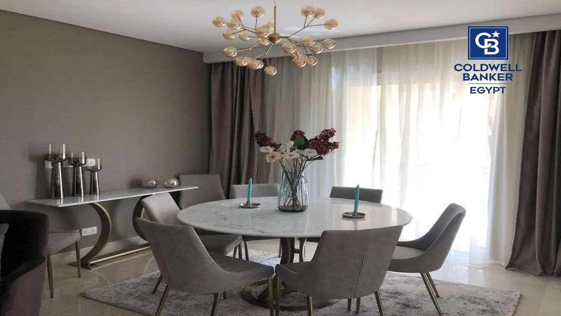 Luxury Apartment on 90 Avenue