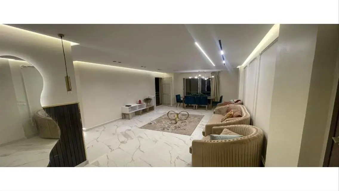 شقة للبيع في مدينتي 124م تشطيب مودرن سوبر لوكس