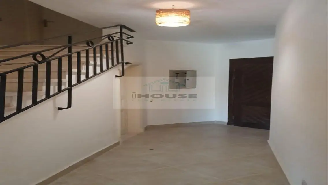 Luxury Apartment with Private Garden and Shared Pool