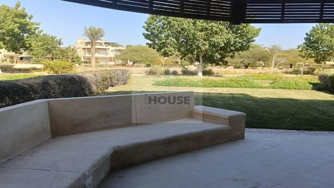 Luxury Apartment with Private Garden and Shared Pool
