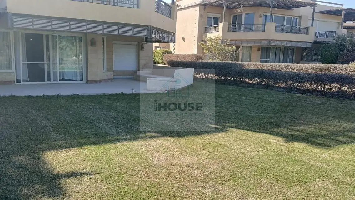Luxury Apartment with Private Garden and Shared Pool