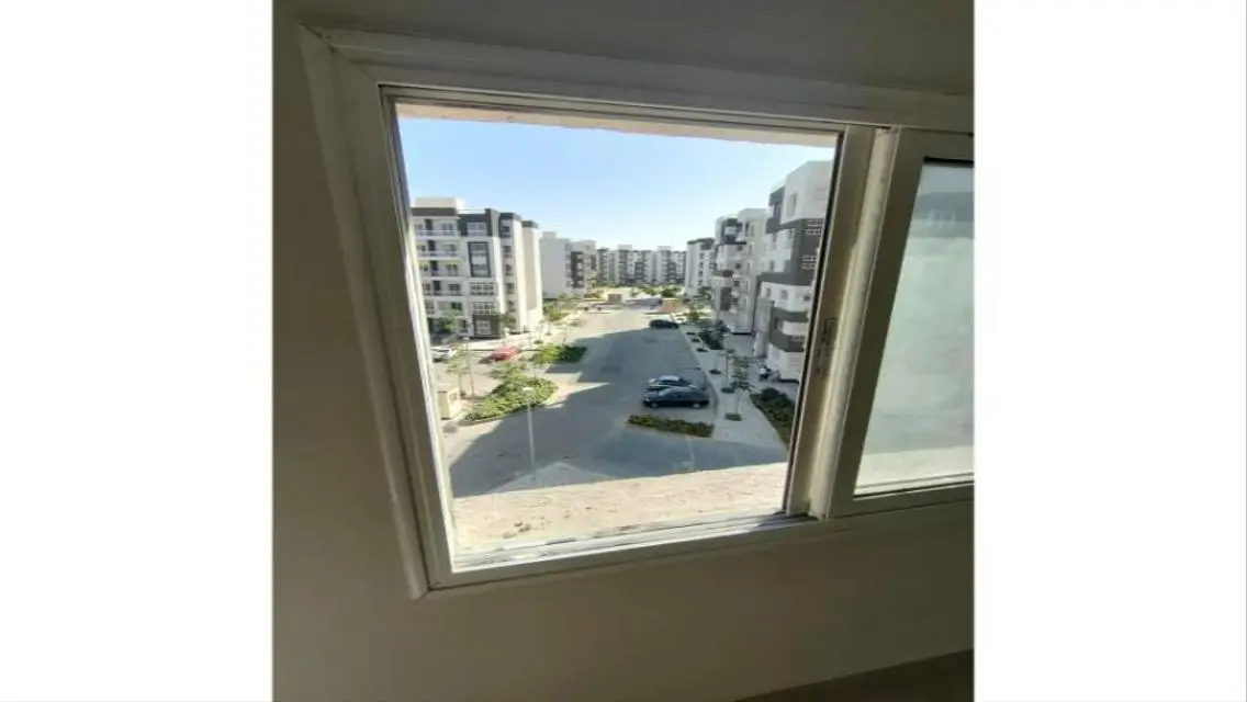 شقة للإيجار في مدينتي 140م اول سكن سوبر لوكس