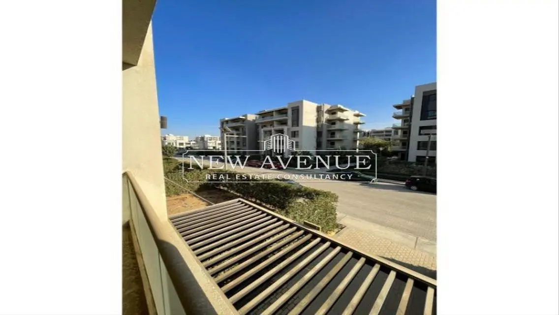 Luxurious 3-Bedroom Apartment with 180 sqm Space