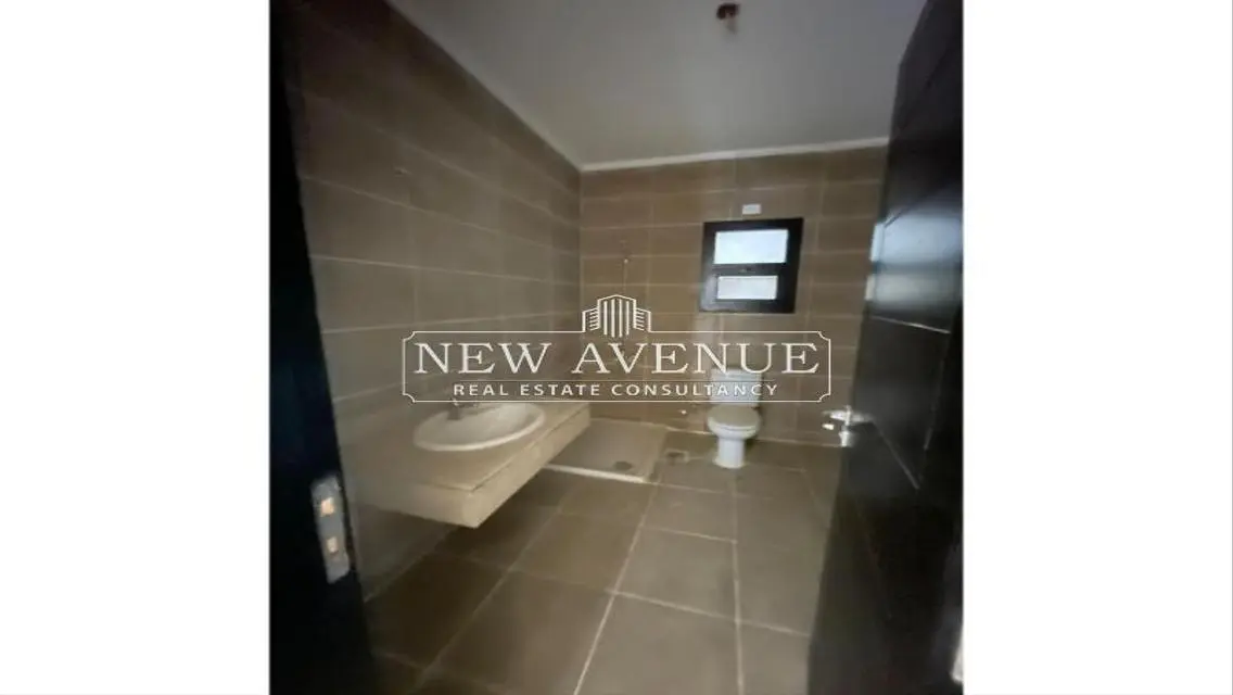 Luxurious 3-Bedroom Apartment with 180 sqm Space