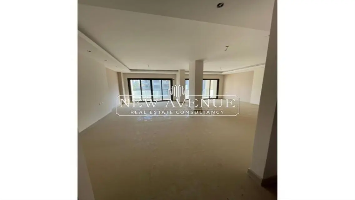 Luxurious 3-Bedroom Apartment with 180 sqm Space